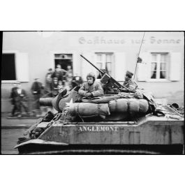 ImagesDéfense Le 25 novembre 1944 l obusier M8 Anglemont du 3e