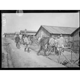 ImagesDéfense Le Breuil Marne Une allée du camps annamite légende