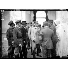 Imagesd Fense Fez Maroc Le G N Ral Lyautey Visite Le Palais Du