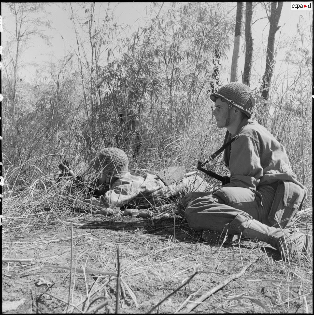 Progression des parachutistes vers le PA 24 de Na San pris par le Vi&ecirc;t-minh.