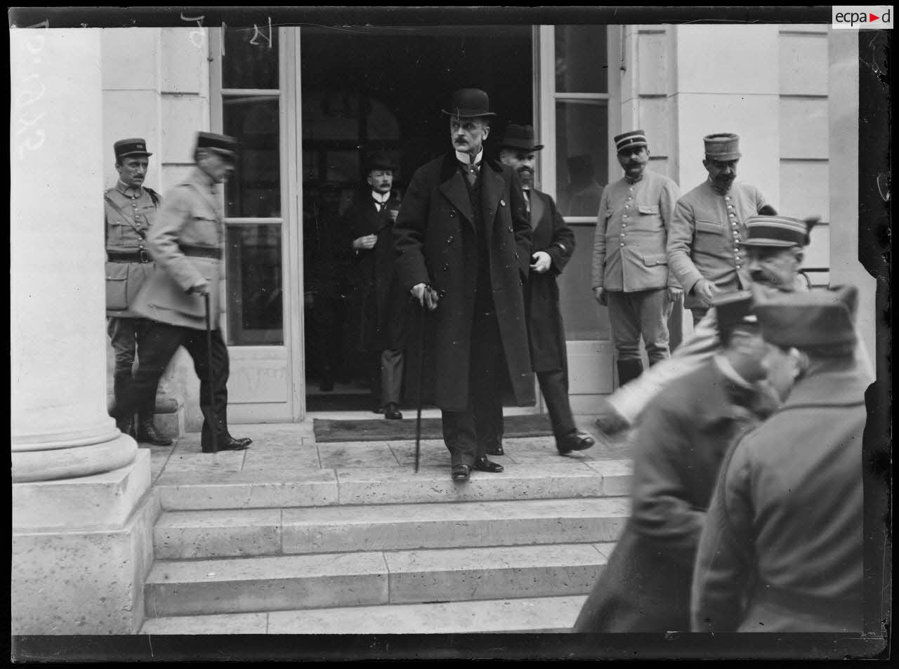 Versailles. Trianon Palace. Le comte Brockdorf Rantzau. [légende d'origine]