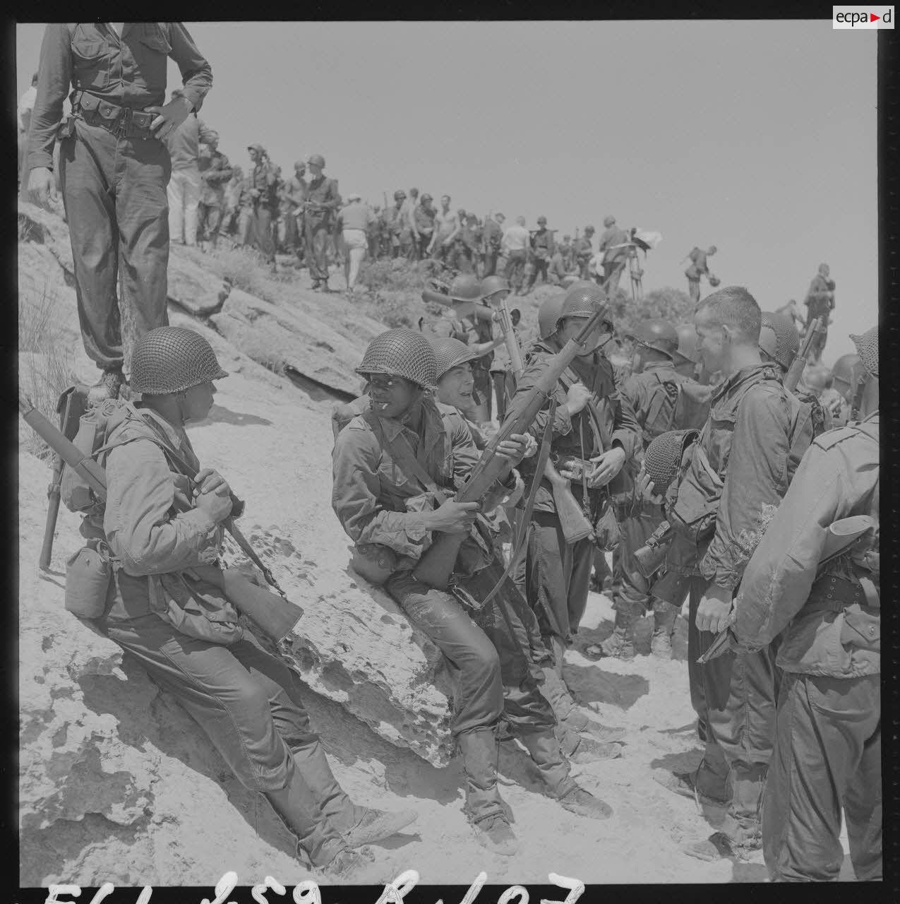Sur le tournage du film Le jour le plus long. Ambiance sur la plage après le débarquement.