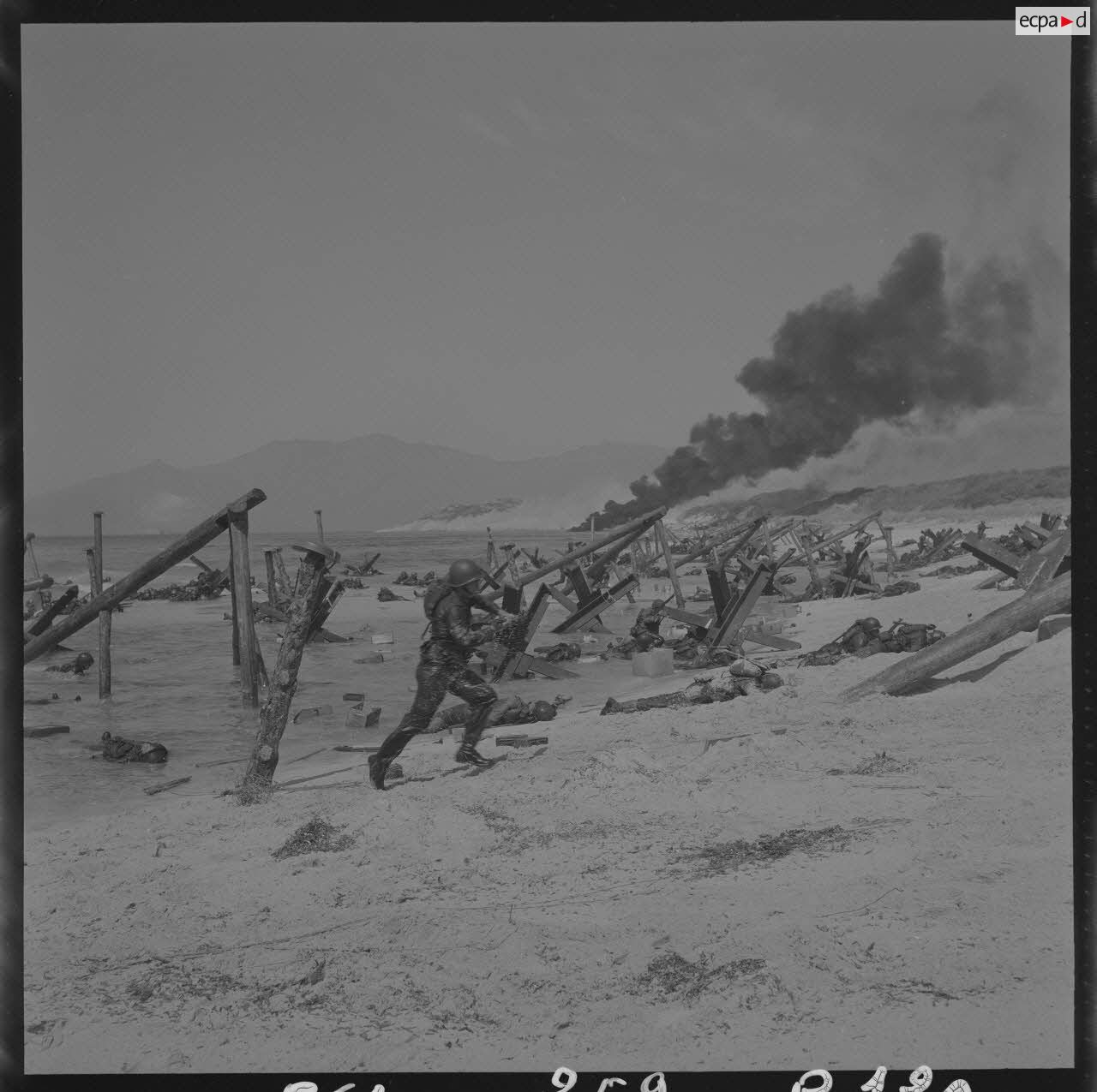 Sur le tournage du film Le jour le plus long. Phase de débarquement des militaires américains du corps des Marines.