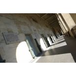 Galerie de la Cour d'honneur aux Invalides.