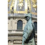 Monument au maréchal Fayolle.