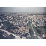 Vue générale prise du haut d'un clocher. [légende d'origine]