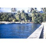 Entrée du port nautique de Iaorana. [légende d'origine]