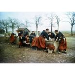 [Groupe du 3e régiment de zouaves lavant son linge.]