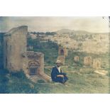 Dans le cimetière arabe de Fez. [légende d'origine]