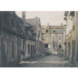 Noyon.Vieille rue. [légende d'origine]