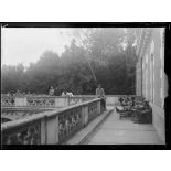 Solesmes (Sarthe). Hôpital de l'abbaye des Bénédictines. Terrasse. [légende d'origine]