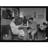 Champrosay (Seine-et-Oise). Hôpital sanitaire ; atelier de céramique. [légende d'origine].