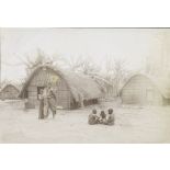 N[umér]o 28. Daleké. M' Dela. [légende d'origine]