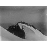 La 2e Pointe (Durand) du Pelvoux prise de la Pointe culminante (Puiseux) 3945 m. [légende d'origine]