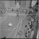 Discours d'un homme vietnamien à l'inauguration de l'exposition de peinture de Madame Pham Dung Doan.