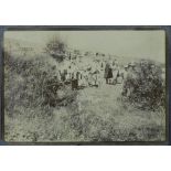 Holleven (Macédoine). Femmes grecques au travail de canalisation. [légende d'origine]