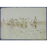 A Vellusina : prisonniers bulgares au travail. [légende d'origine]