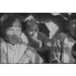 Lors d'un vol de transfert entre la France (Istres) et l'Italie (Naples-Pomigliano), l'équipage d'un Heinkel He-111 