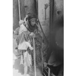 A Derna (Libye), une mendiante dans le souk de Derna.