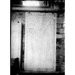 Pierre tombale. [légende d'origine]