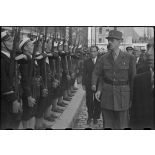 Revue des troupes par le général De Gaulle à Marseille le 15 septembre 1944.