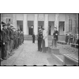 Prisonniers dans le camp d'internement de 