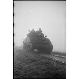 Colonne de chars du 501e RCC aux environs de Strasbourg.