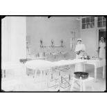 Val-de-Grâce. Salle de stérilisation au 2ème 