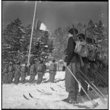 Cérémonie des couleurs au centre d'entraînement en montagne du Lioran (Cantal).