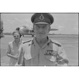 Le général Gracey.