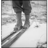 Equipement de ski d'un éclaireur skieur.