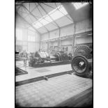 Dives-sur-Mer (Calvados). Usine de l'électrométallurgie. La presse. [légende d'origine]