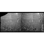 Paris. Manifestation en l'honneur de l'Alsace Lorraine. La foule. [légende d'origine]