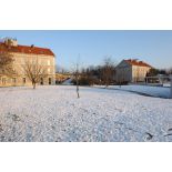 Le monument aux morts du fort d'Ivry-sur-Seine (ECPAD) sous la neige.