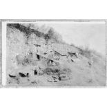 Le haut de la carrière. Campement de saltimbanques. [légende d'origine]