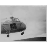 Membres de l'escadron de reconnaissance du 1er RCP [régiment de chasseurs parachutistes] que Papa [Jean Assémat] créa en 1955. [légende inscrite au dos de la photographie]