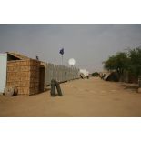 Déploiement de l'opération de la force européenne EUFOR Tchad/RCA (République centrafricaine) : l'état-major de force (force head-quarters, FHQ) au camp militaire capitaine Croci.