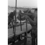 Un atelier de menuiserie.