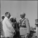 Monsieur Lacoste et un ancien combattant.