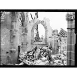 Eglise de Souain. Vue intérieure. [légende d'origine]