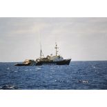 Le navire amiral de la flottille Greenpeace. [Description en cours]