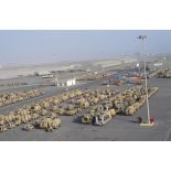 La 6e DLB (division légère blindée) attend le départ pour CRK (camp du roi Khaled) dans le port de Yanbu.