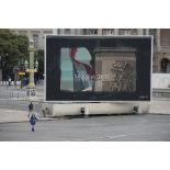 Ecran de projection géant installé place de la Concorde lors de la cérémonie du 14 juillet 2011.