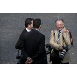 Portrait du photographe du ministre de la défense lors de la cérémonie du 14 juillet 2011.