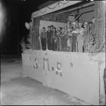 	Spectacle des scouts algériens (SMA) devant la mairie de Tebessa.