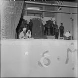 	Spectacle des scouts algériens (SMA) devant la mairie de Tebessa.