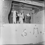 	Spectacle des scouts algériens (SMA) devant la mairie de Tebessa.