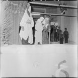 	Spectacle des scouts algériens (SMA) devant la mairie de Tebessa.