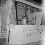	Spectacle des scouts algériens (SMA) devant la mairie de Tebessa.