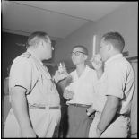 Réception dans les locaux du service cinématographique des armées (SCA) à Alger.